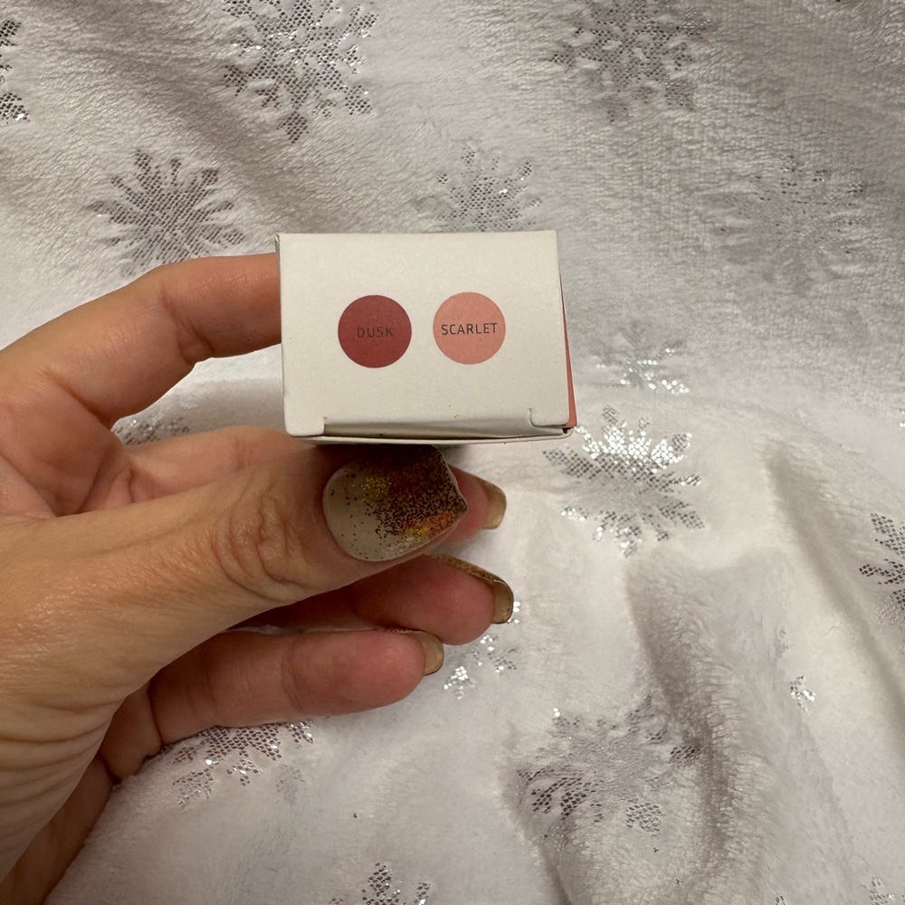 Lithe Soft Fill Lip Pencils - 2 Shades - Picture 6 of 6
